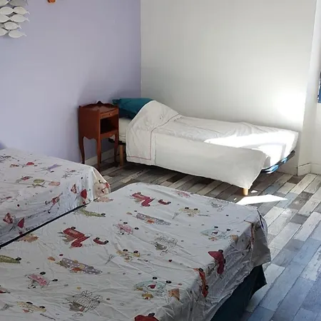 La Maison De Ghislaine Ferienhaus *